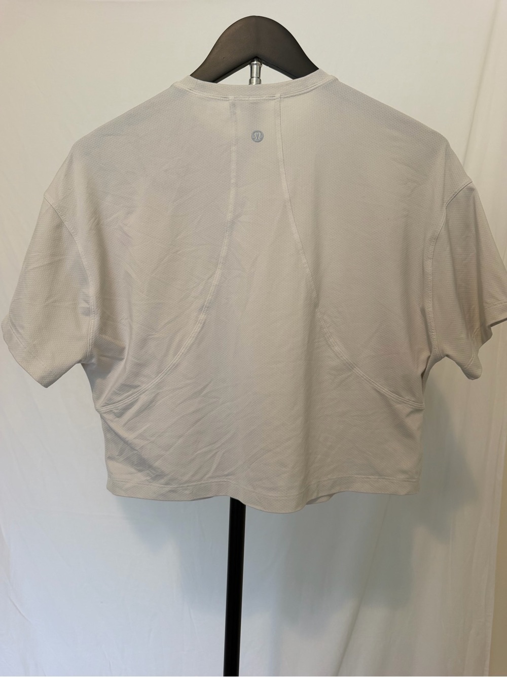 Lululemon AbrasionResistant Training Cropped Tee, Size Tag Missing - Picture 5 of 8